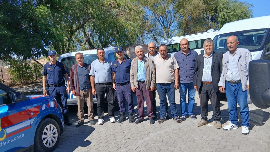 2025-2026 Eğitim-Öğretim Açılış Dönemi Servis Denetlemesi İlçe Mili Eğitim Müdürlüğün Kordinesinde Yapıldı.